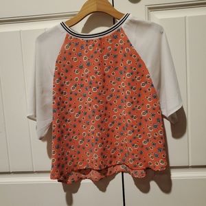 Crop top with flowers